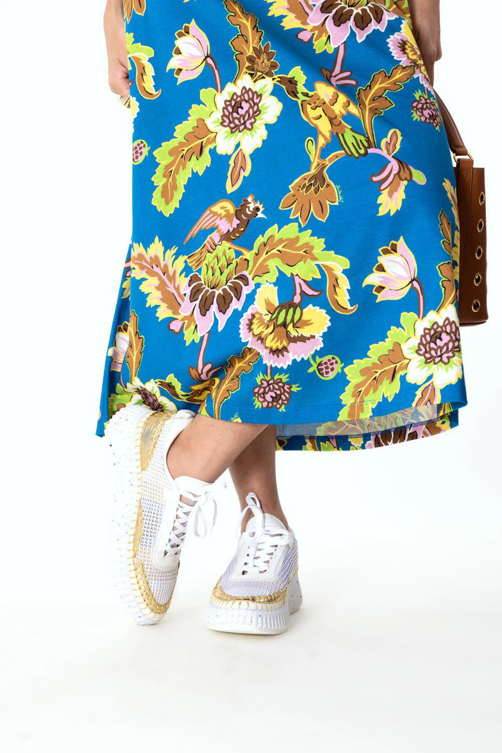 Nama Sneaker - Gold - Image 4