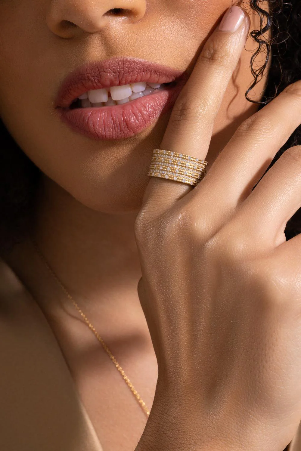 Diamond Paisley Band Ring - Image 3