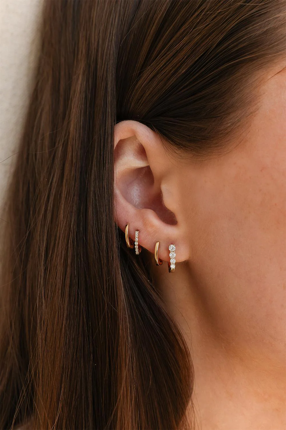 Ava Bea Mini Graduating U Hoop Earrings - Image 2