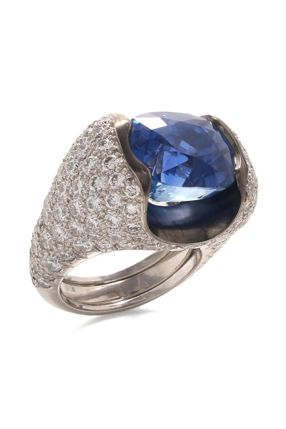 Blue Sapphire Diamond Ring