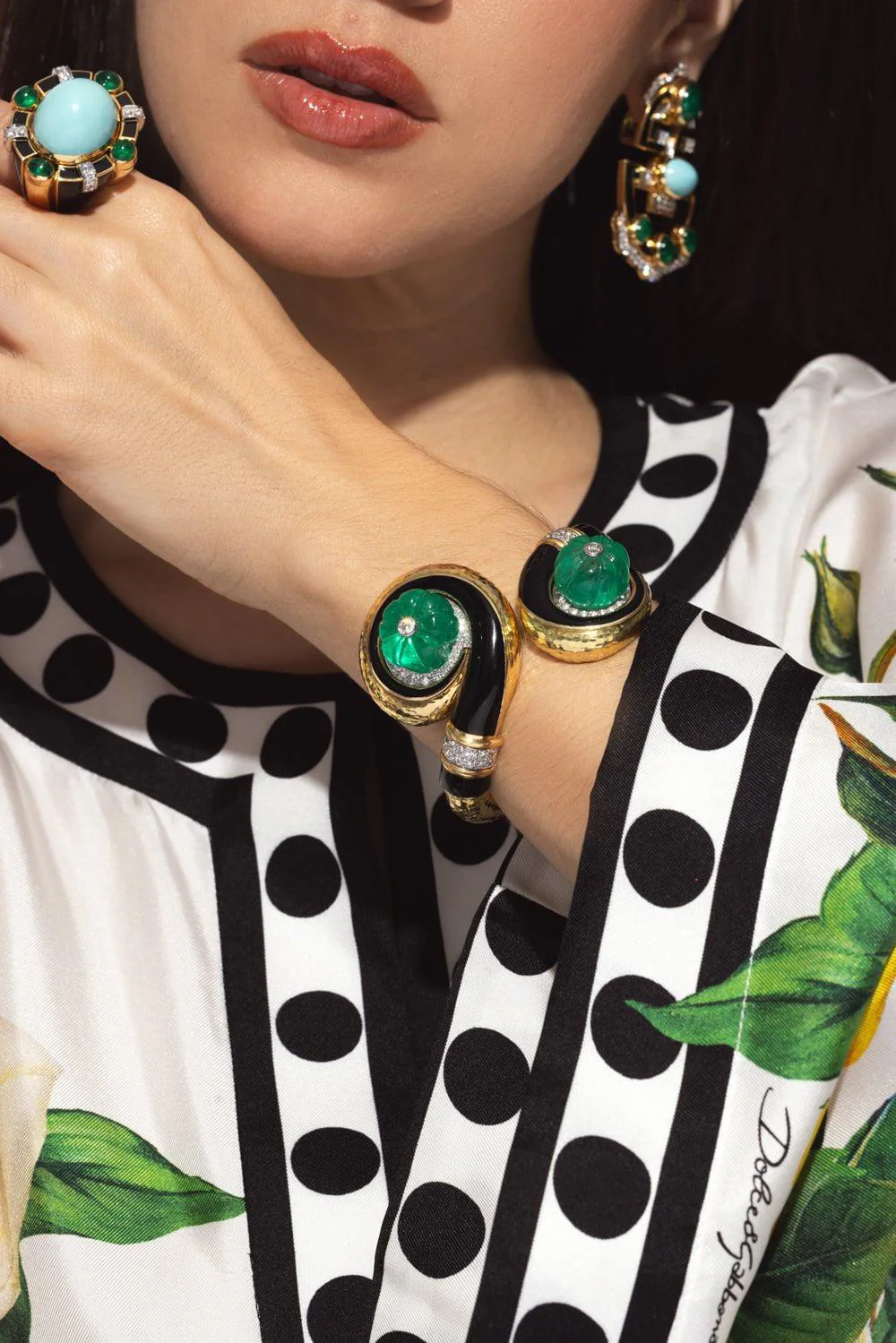 Chloe Crossover Bracelet - Image 4