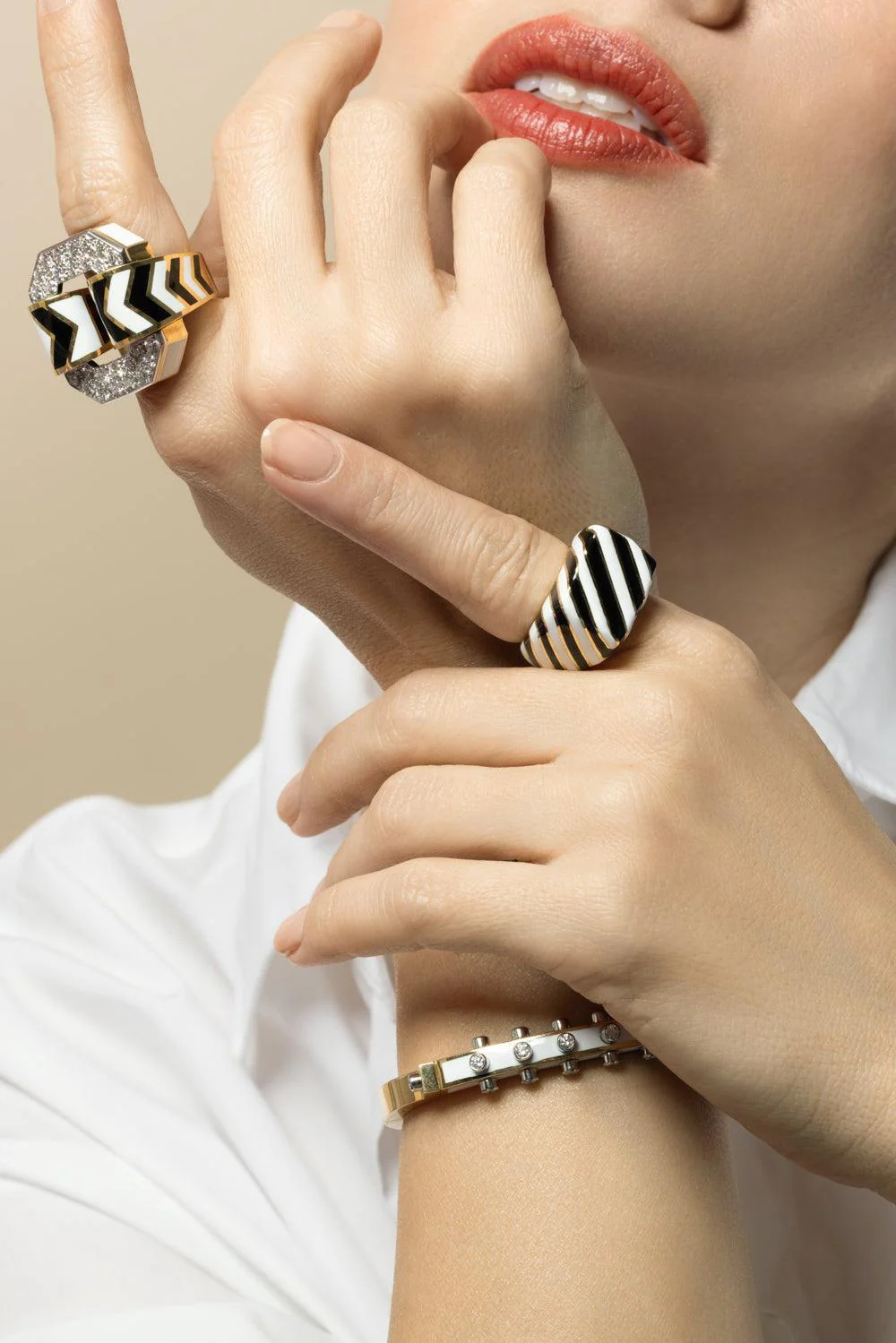 Diamond Black White Chevron Ring - Image 3