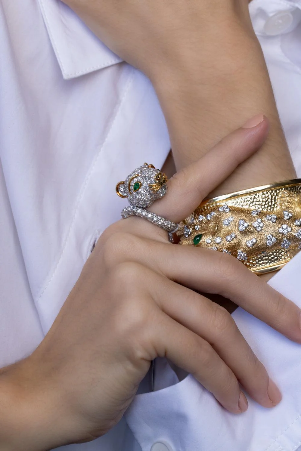 Diamond Lion Ring - Image 4