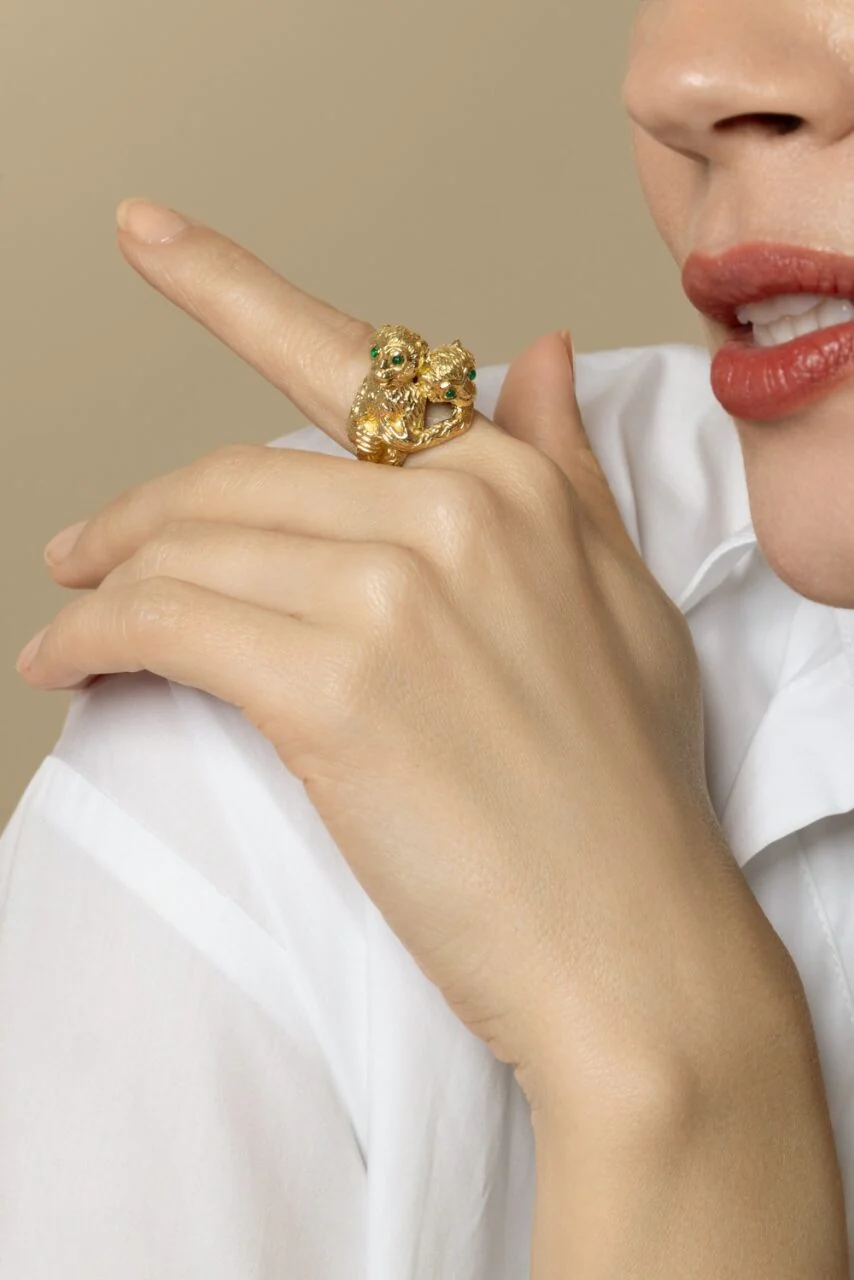 Emerald Hugging Mokeys Ring - Image 3