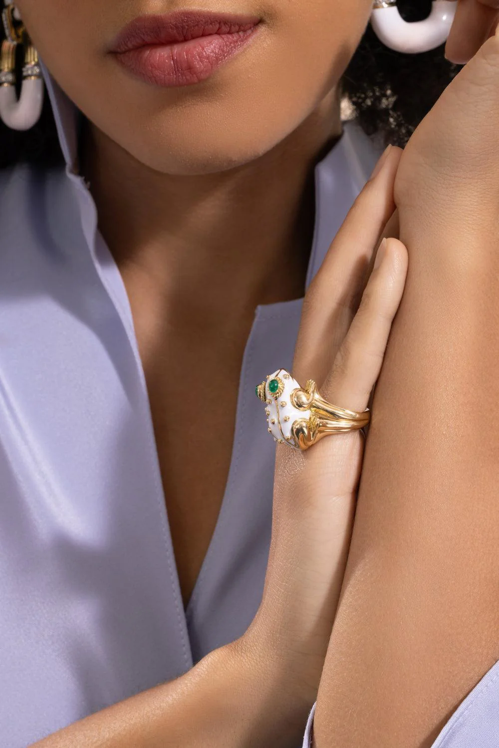 Emerald White Frog Ring - Image 3