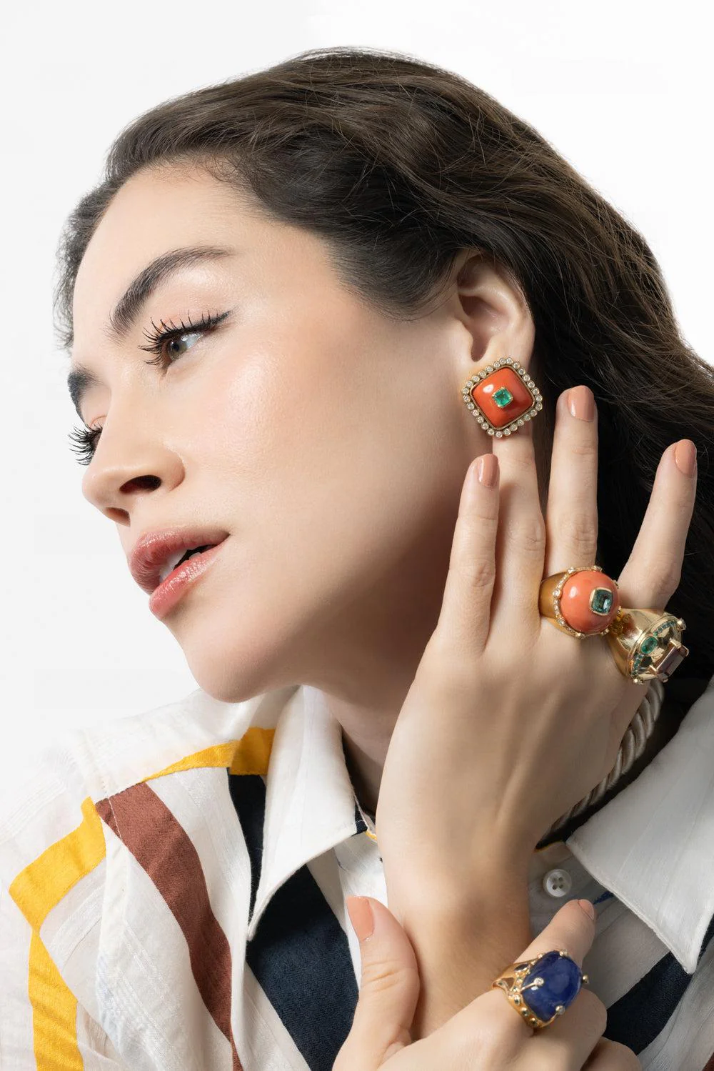 Coral Emerald Earrings - Image 4