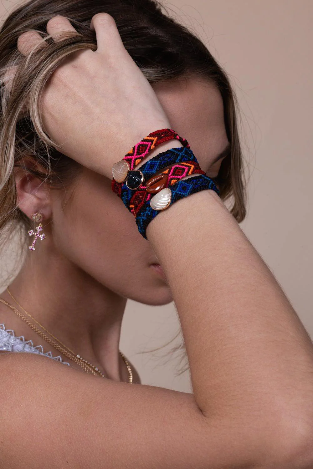 Classic Carved Blonde Coral Anadara Mexican Bracelet - Image 2