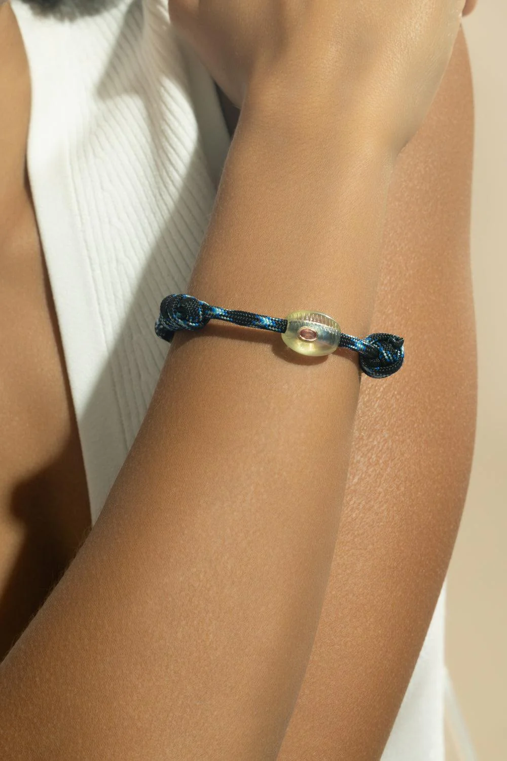 Lemon Quartz Orange Sapphire Petite Cowrie Orange Bracelet - Image 2