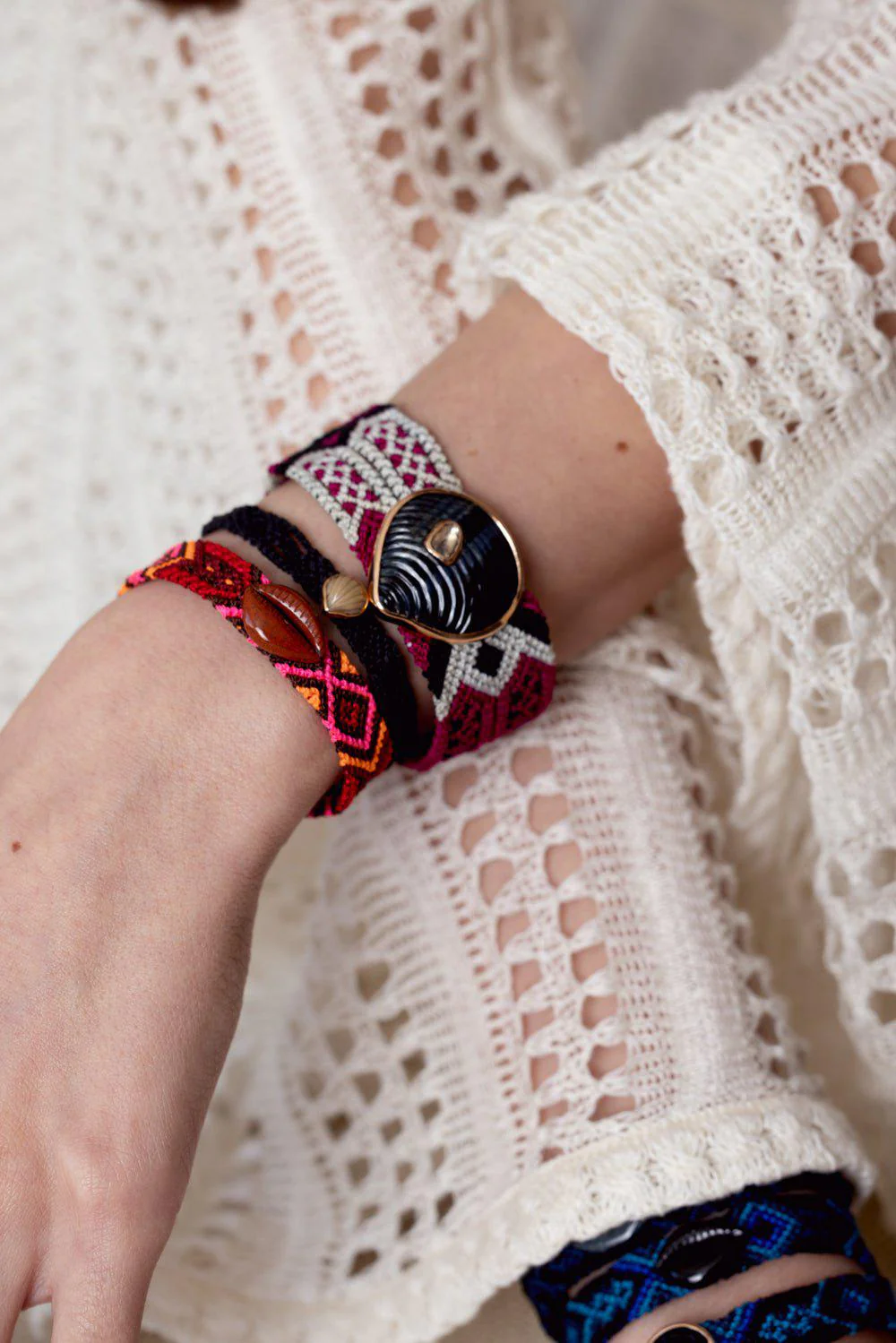 Medio Venus Mexican Bracelet - Image 2