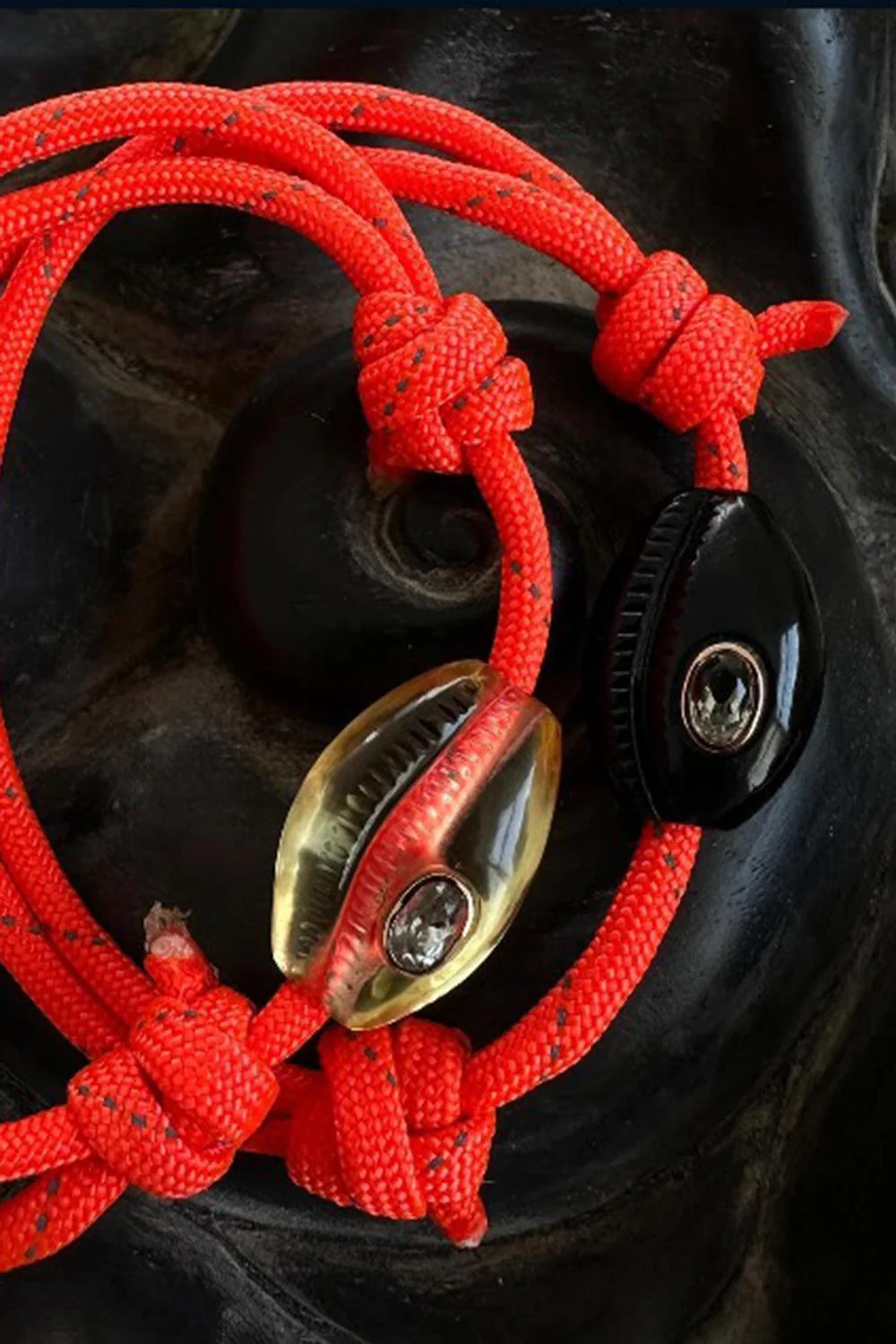 Onyx Sillimanite Classic Cowrie Red Bracelet - Image 5