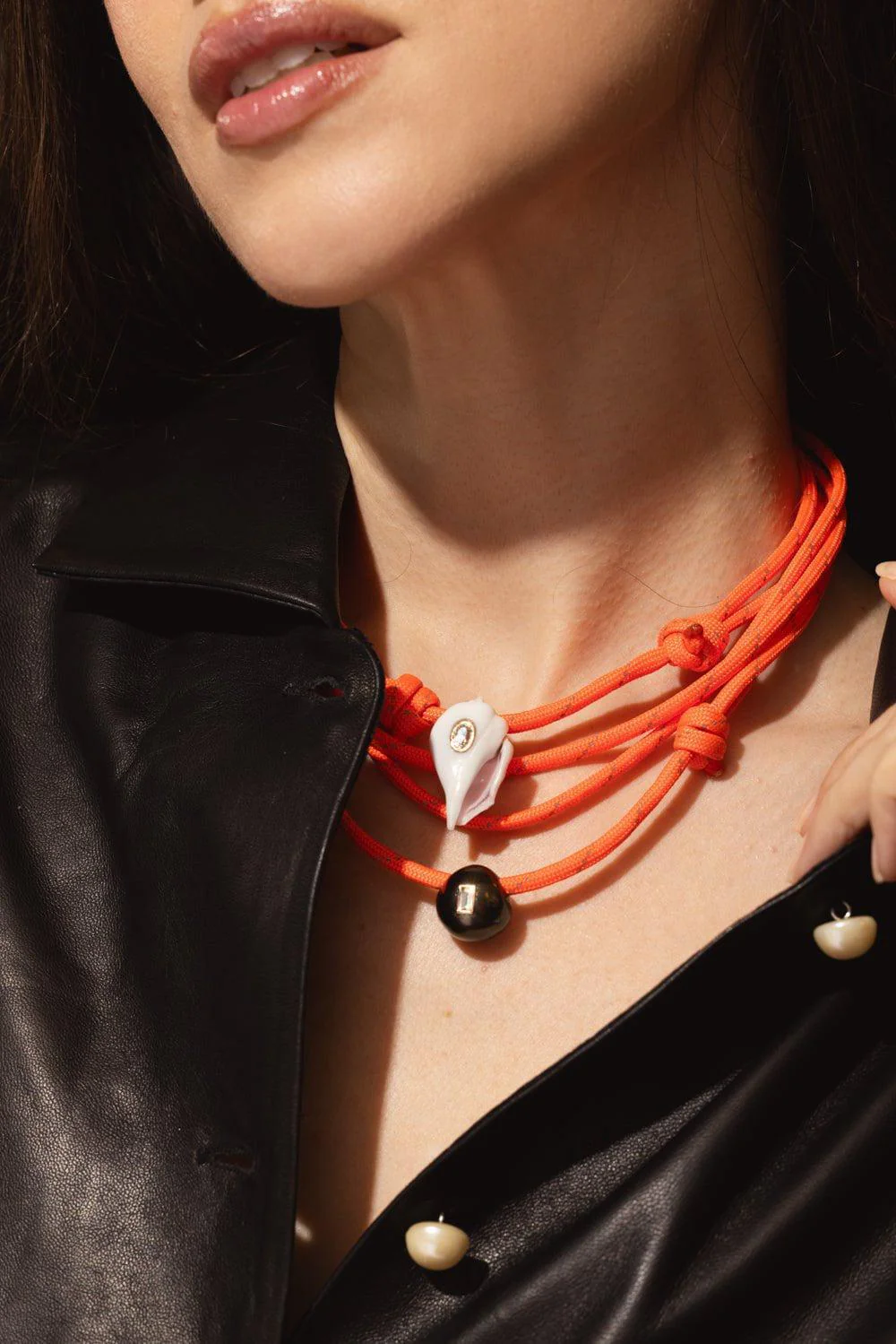 White Shell Choker Necklace - Image 3