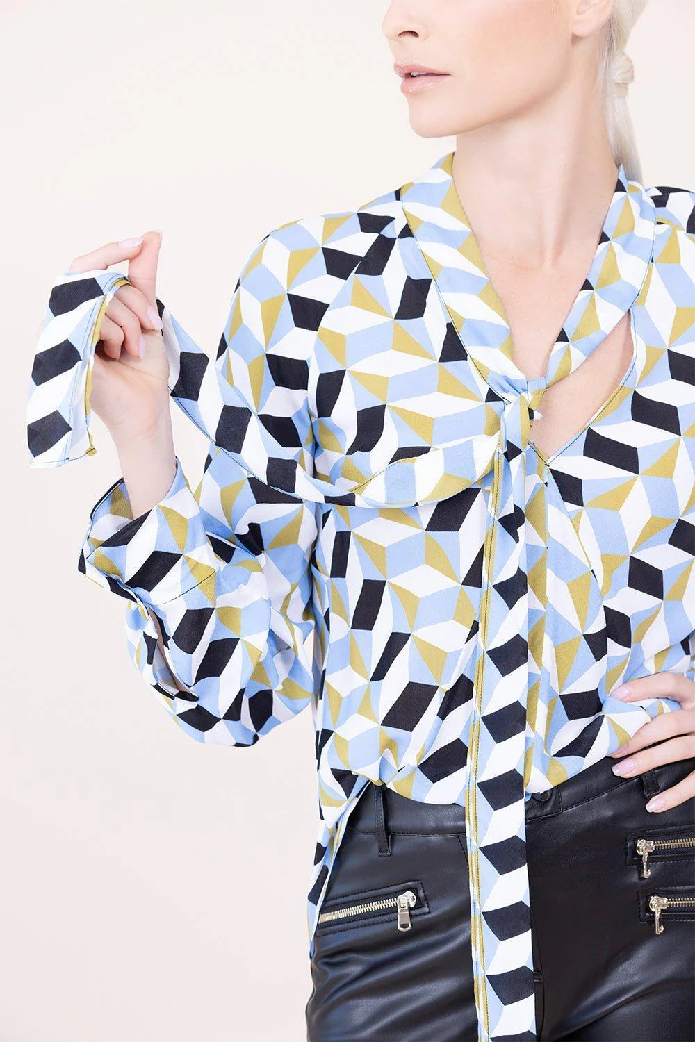 Graphic Volumes Blouse - Image 4