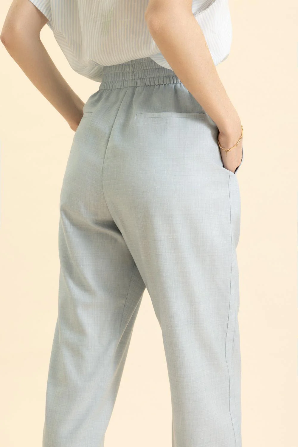 Elastic Waist Crop Trouser - Image 4