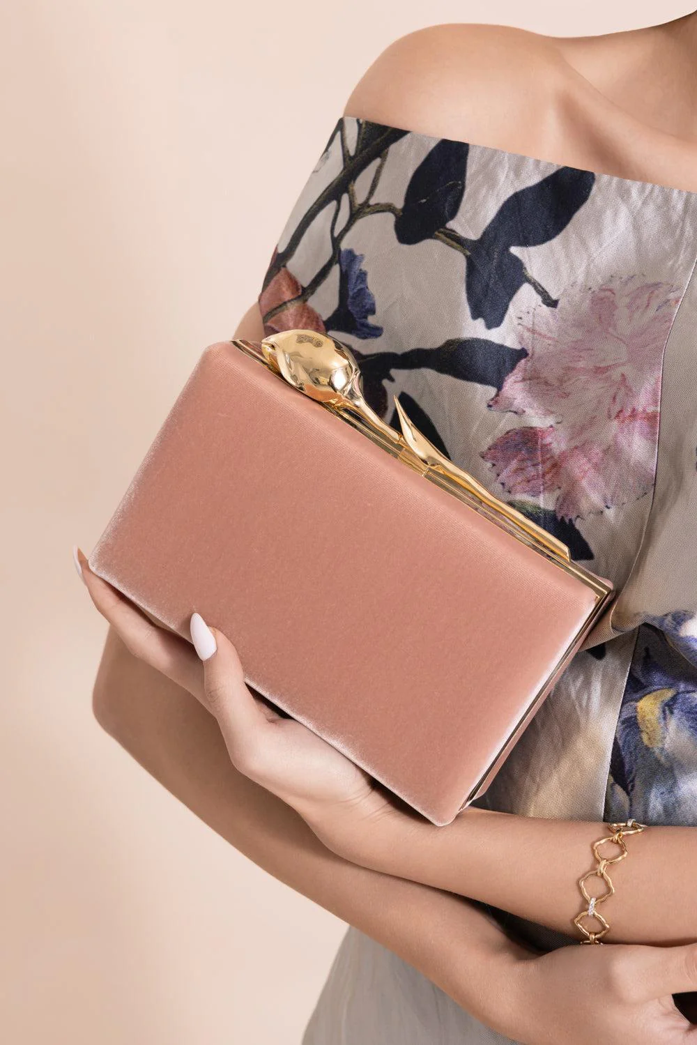 Bloom Clutch - Powder Pink Velvet - Image 4