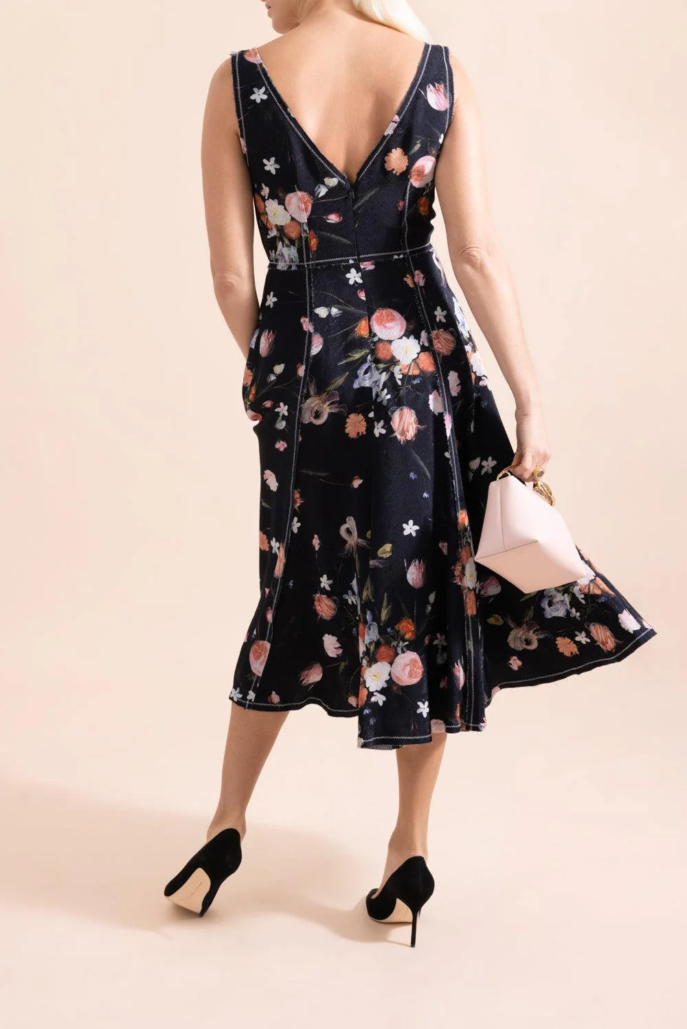 Dutch Floral Textured Sleeveless Cocktail Dress - Image 4