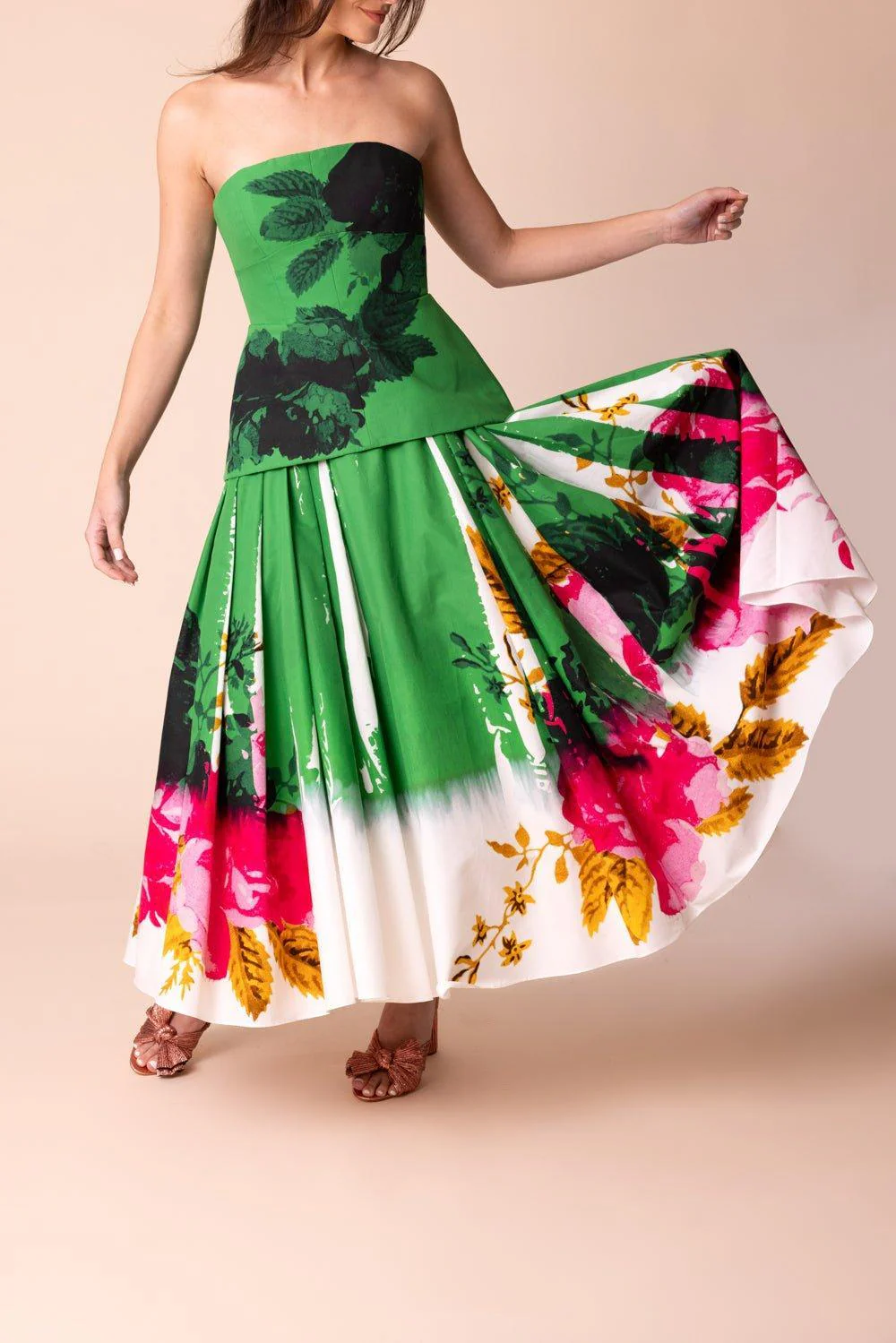 Sleeveless Full Skirt Cocktail Dress - Image 2