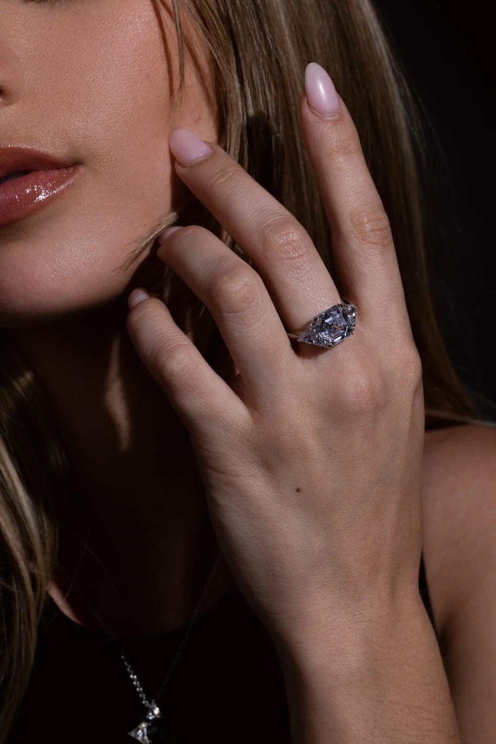 Asscher Trillions Ring - Image 3
