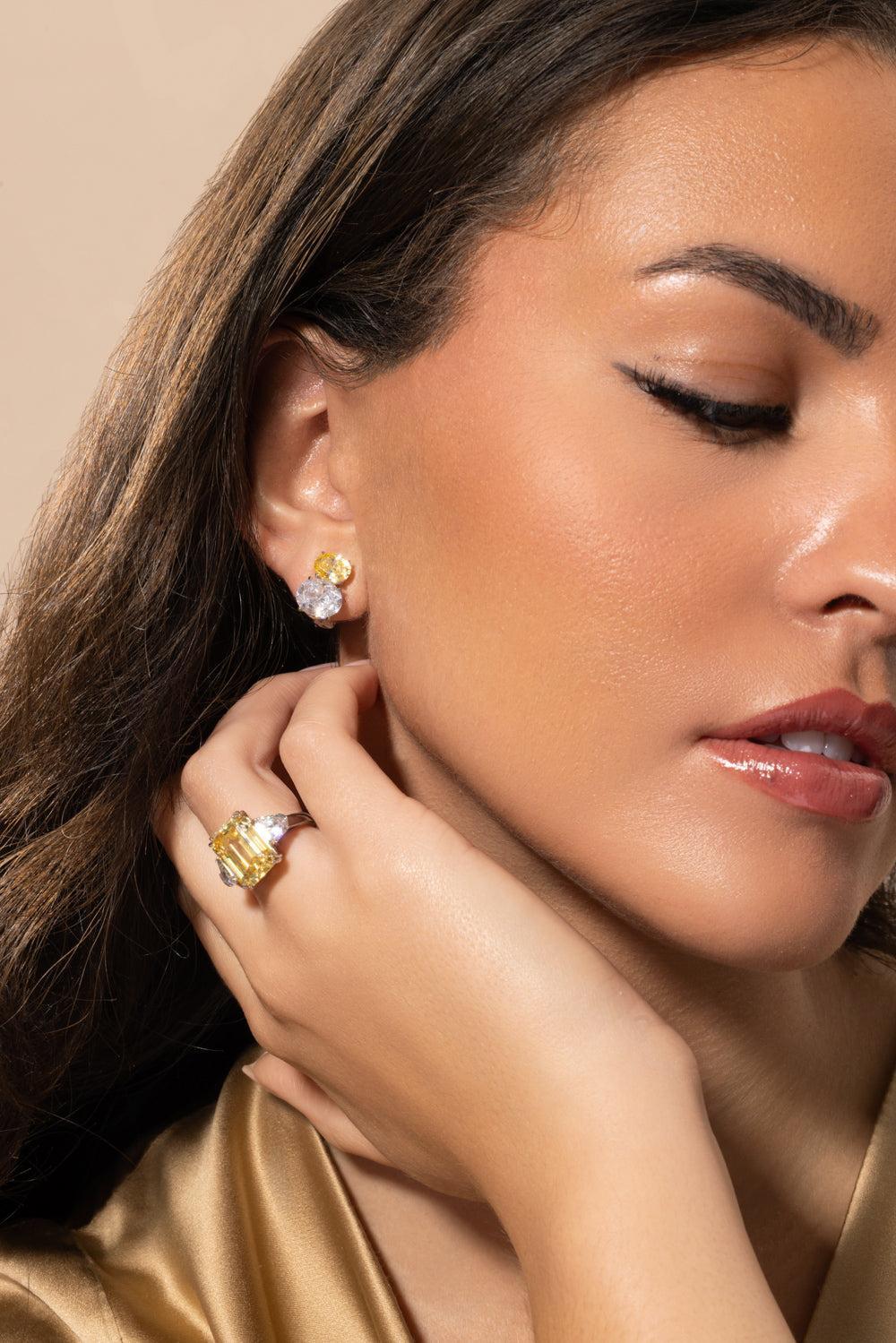 Canary Double Oval Stud Earrings - Image 3