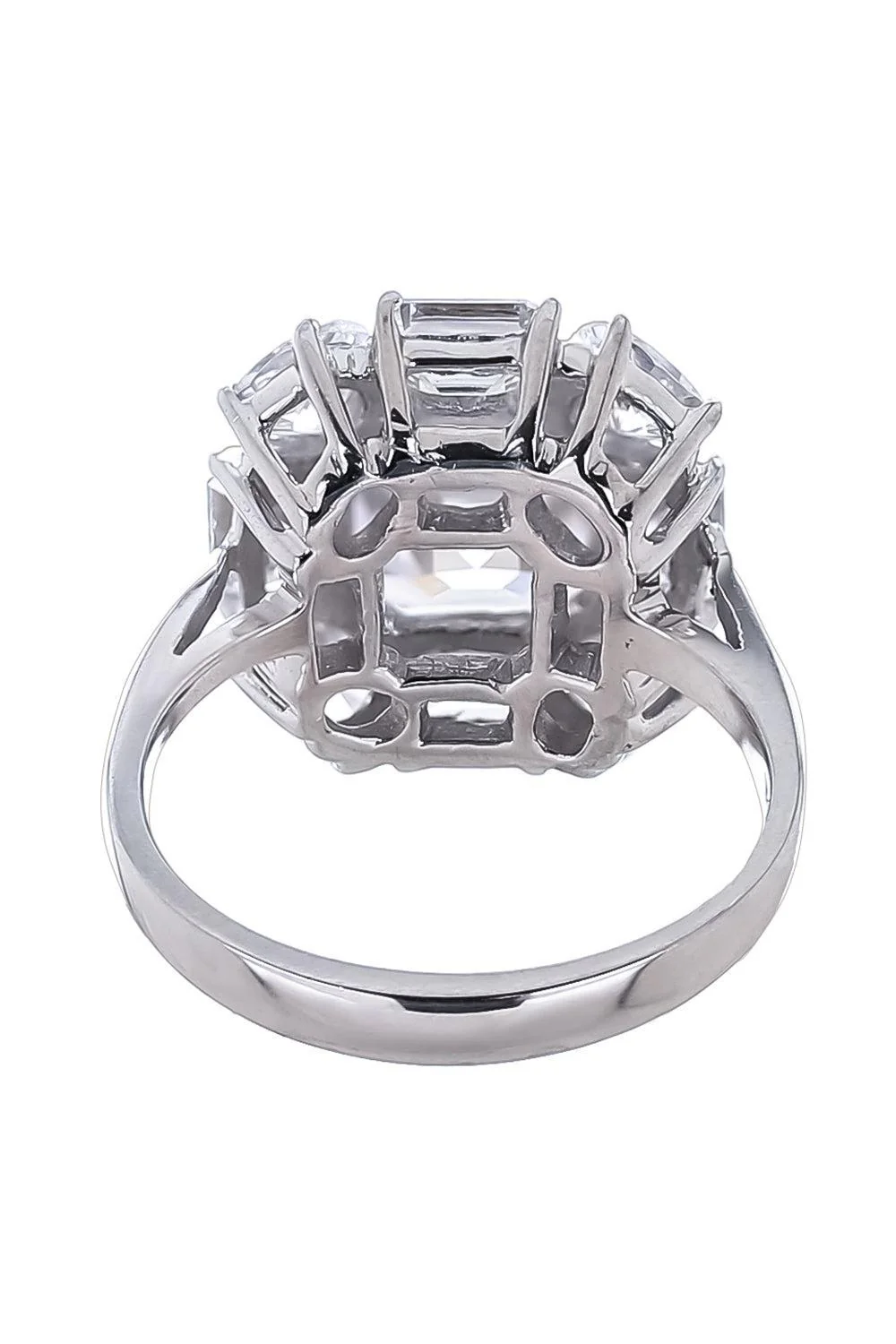 Cushion Cut Center Halo Ring - Image 6