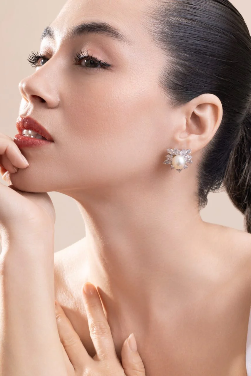 Pearl Marquise Clear Earrings - Image 3