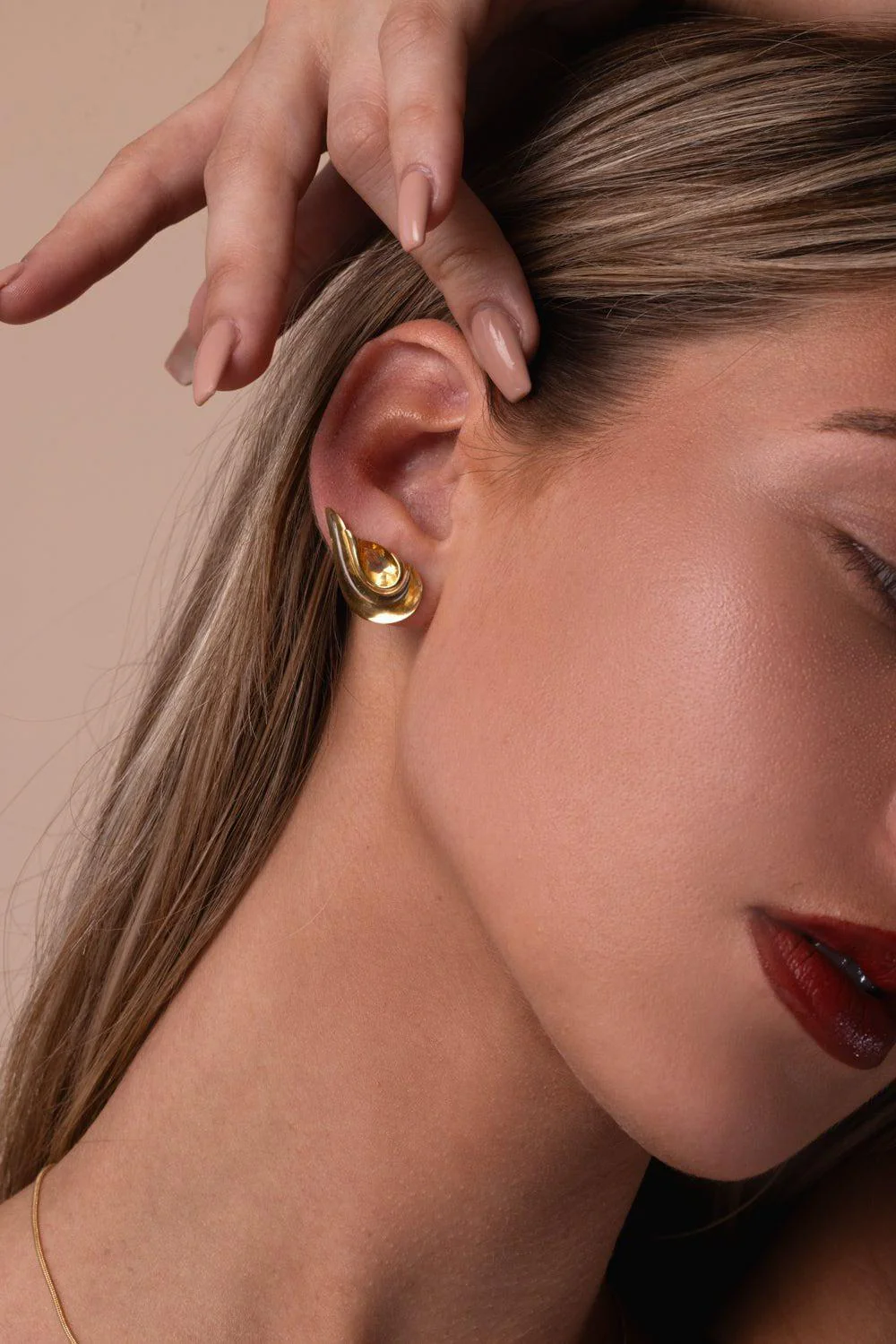 Citrine Gleam Stud Earrings - Image 3
