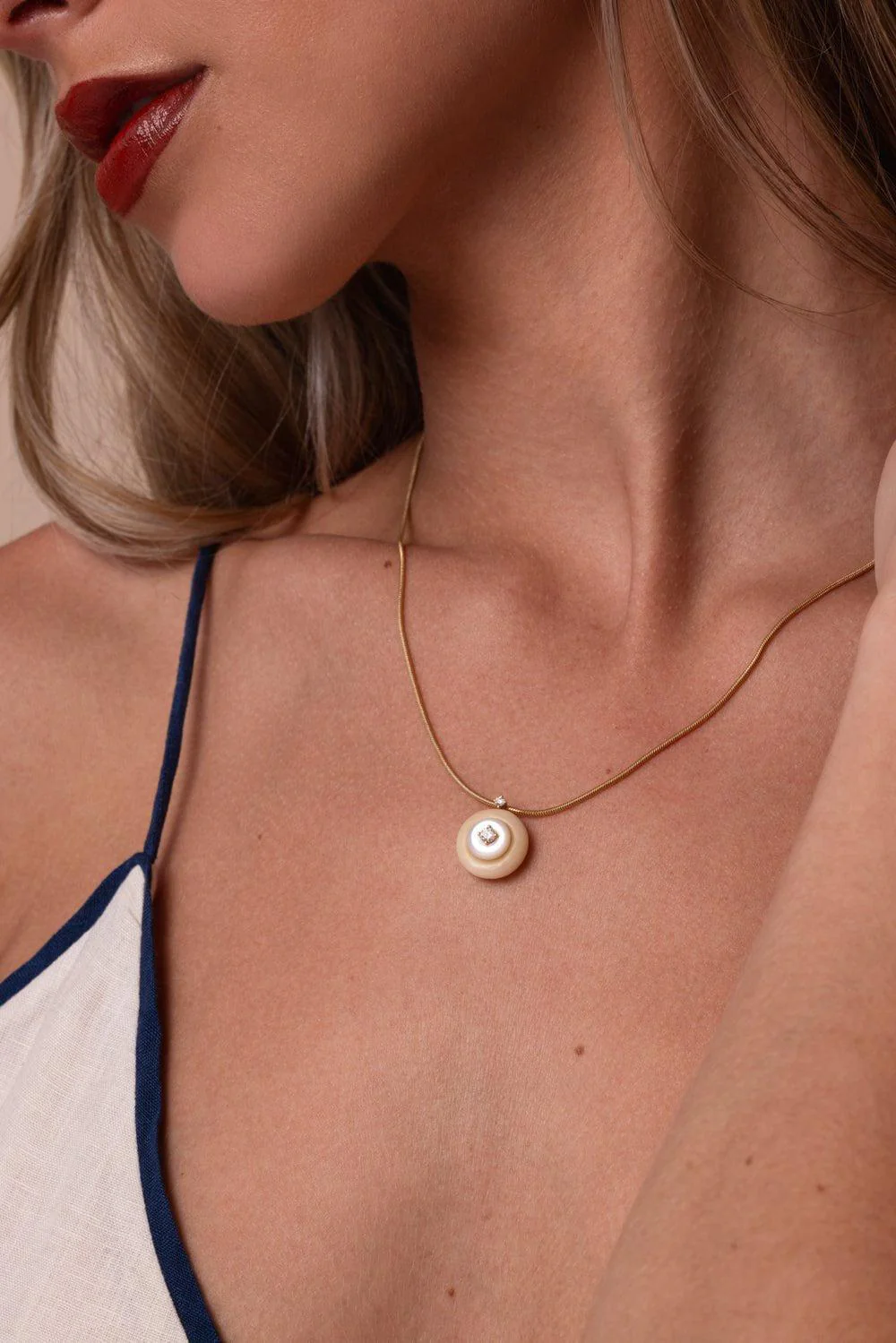 Small Pearl Signal Pendant - Image 4