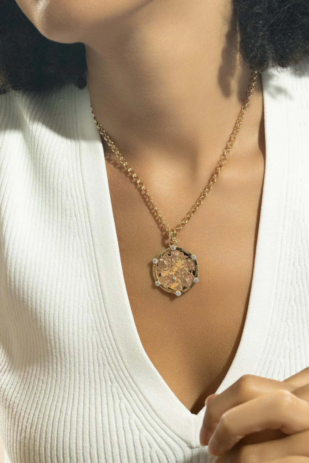 Floral Screen Resilience Large Medallion - Rose Gold - Image 4