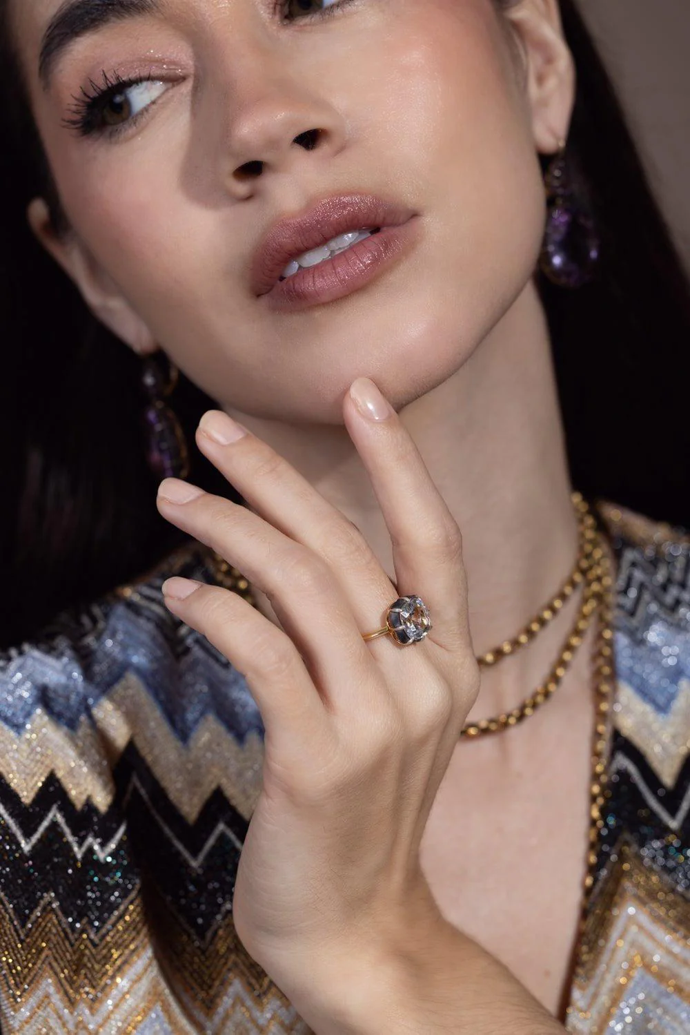 White Topaz Collet Ring - Image 3