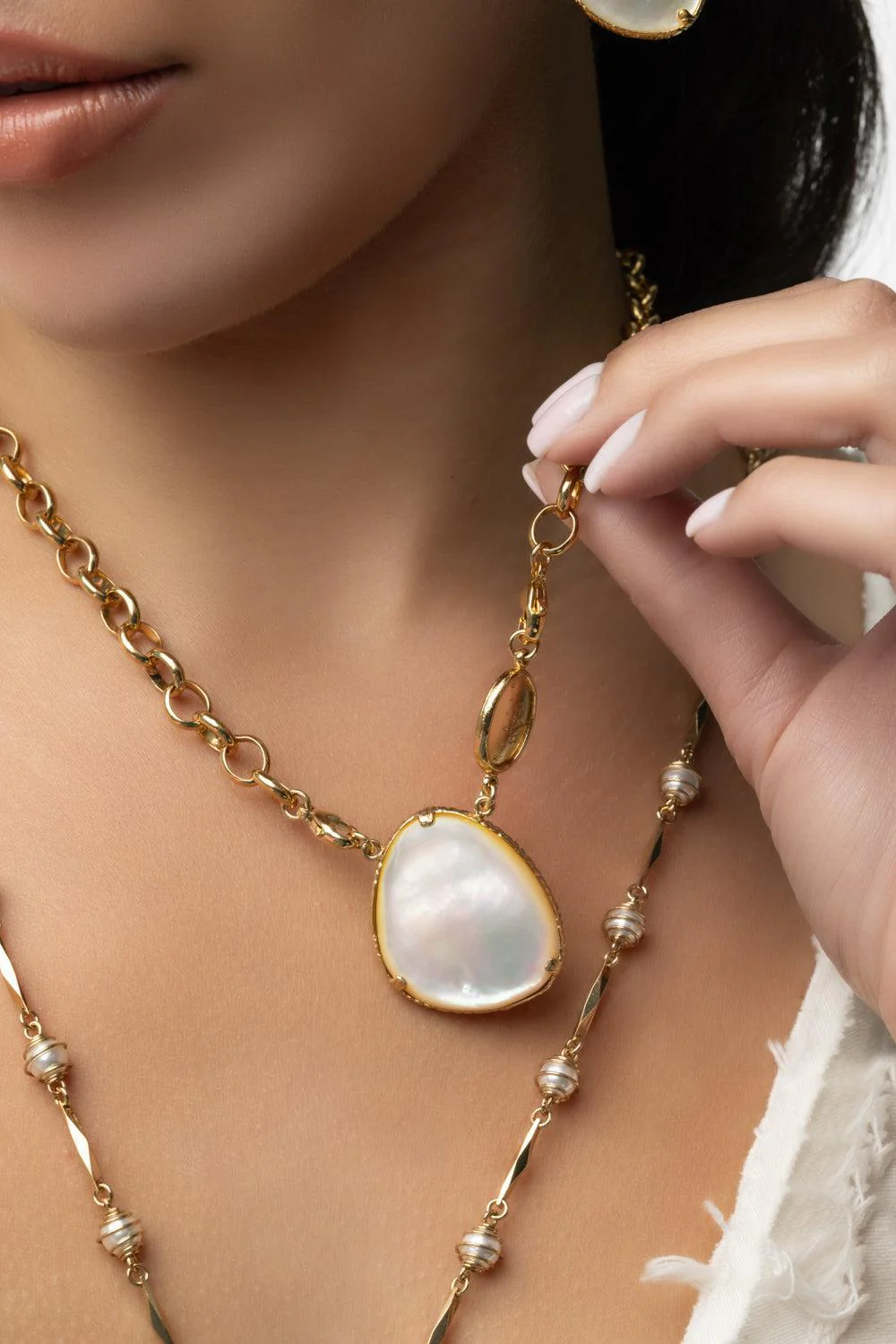 Long Perla Gipsea Necklace - White - Image 4