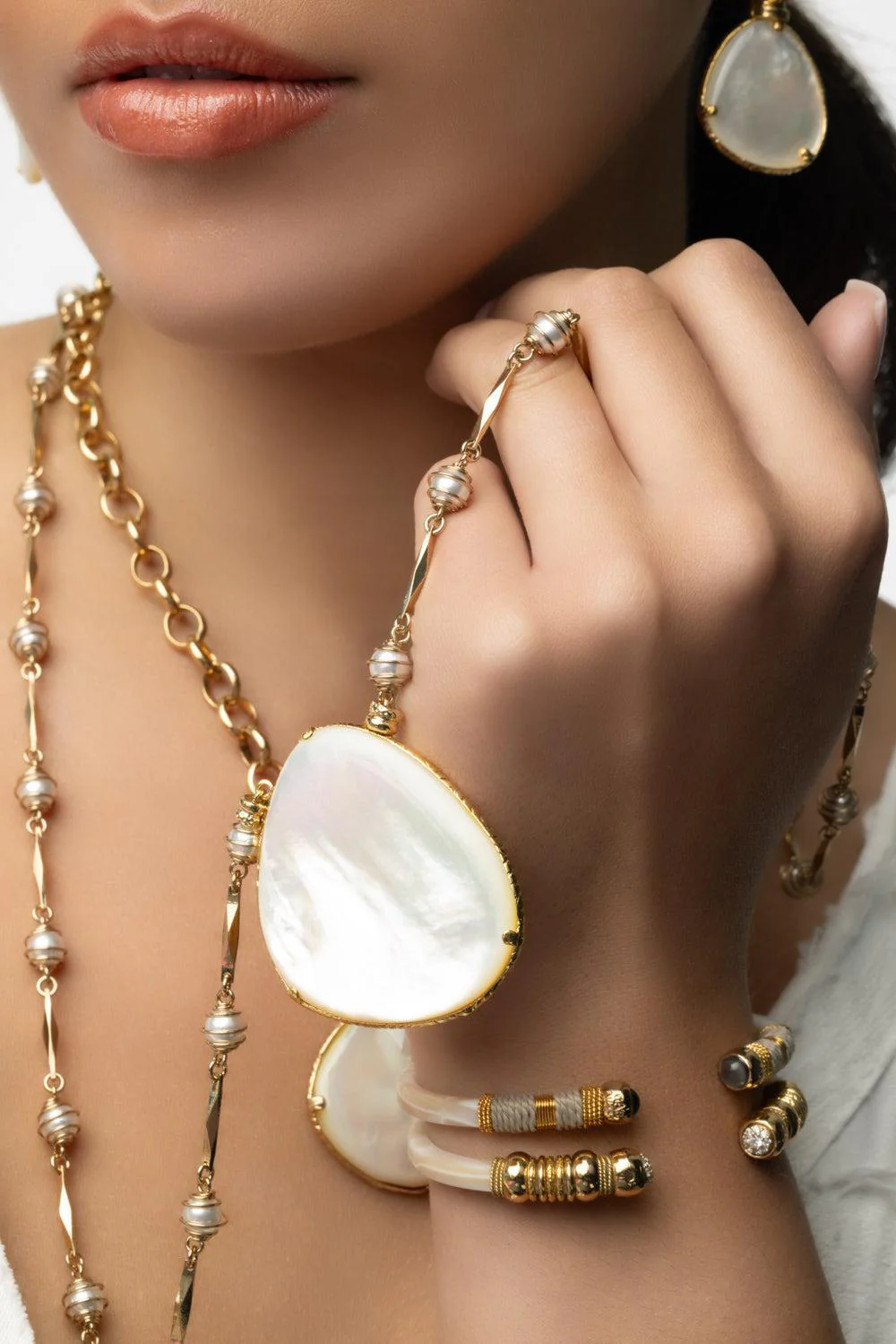 Pearl Billy Necklace - Image 3
