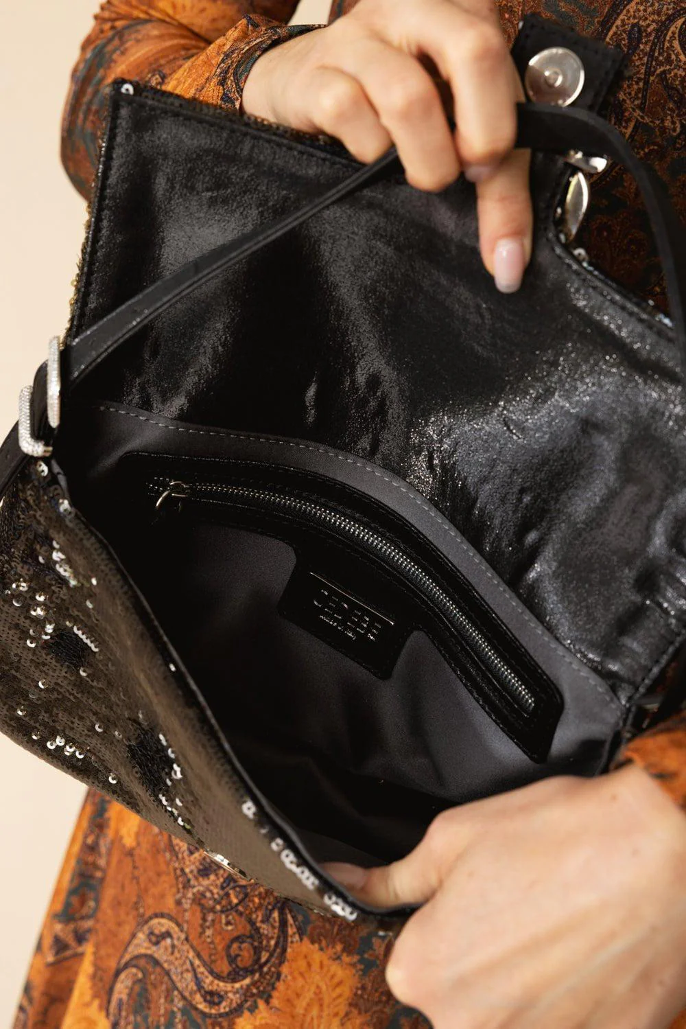 Habibi Bag - Chrome - Image 3
