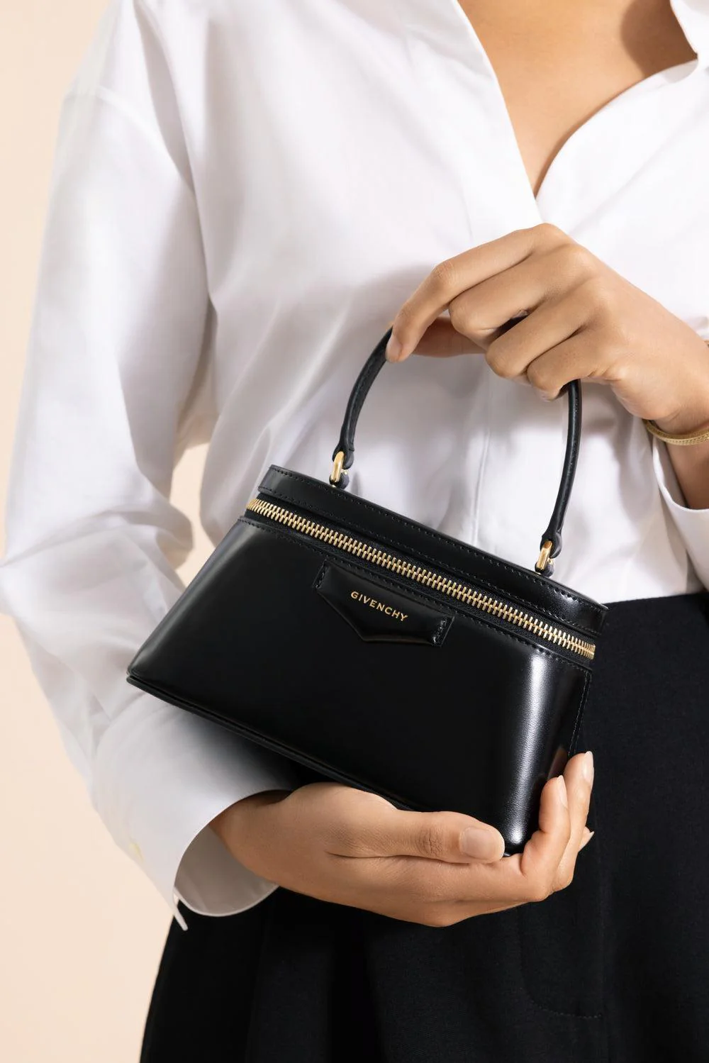 Antigona Vanity Mini Bag - Image 4
