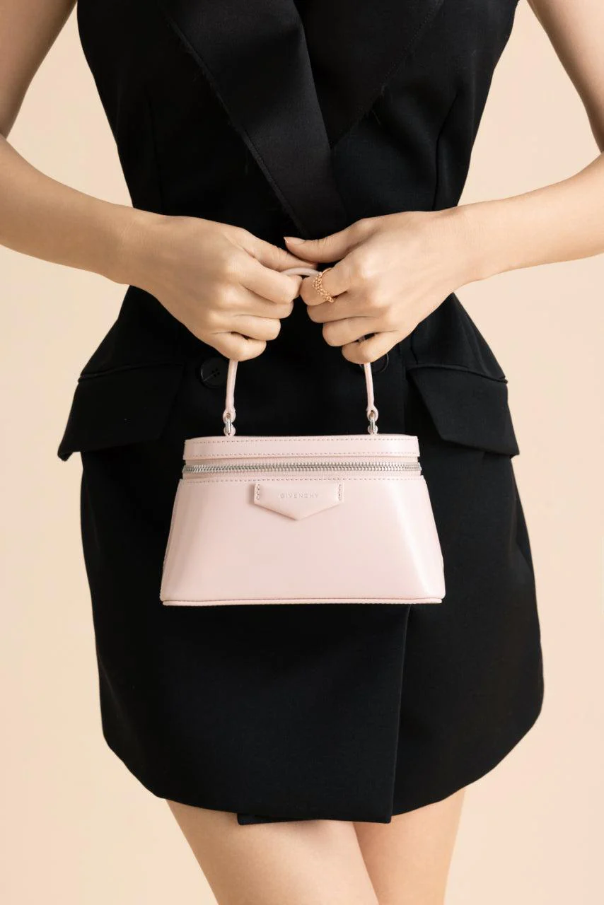 Antigona Vanity Mini Bag - Baby Pink - Image 2