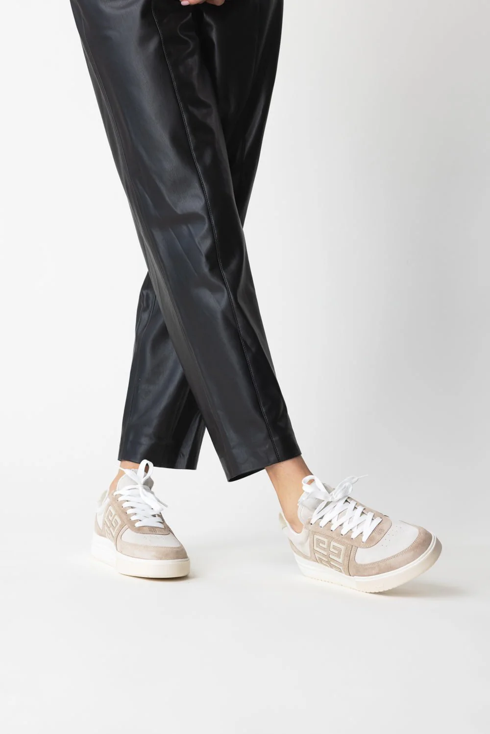 G-4 Low Top Sneaker - Image 4