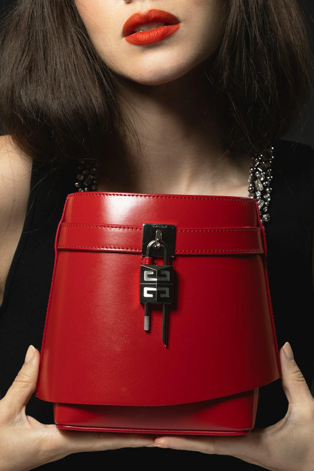 Shark Lock Bucket Bag - Image 4
