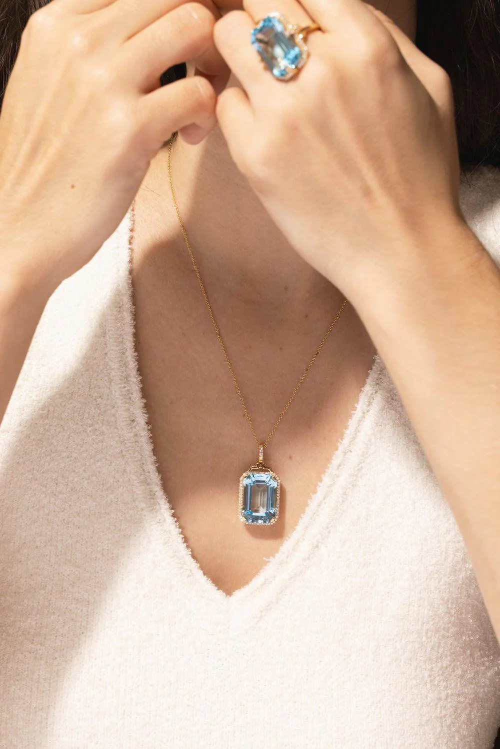 Blue Topaz Diamond Pendant Necklace - Image 4
