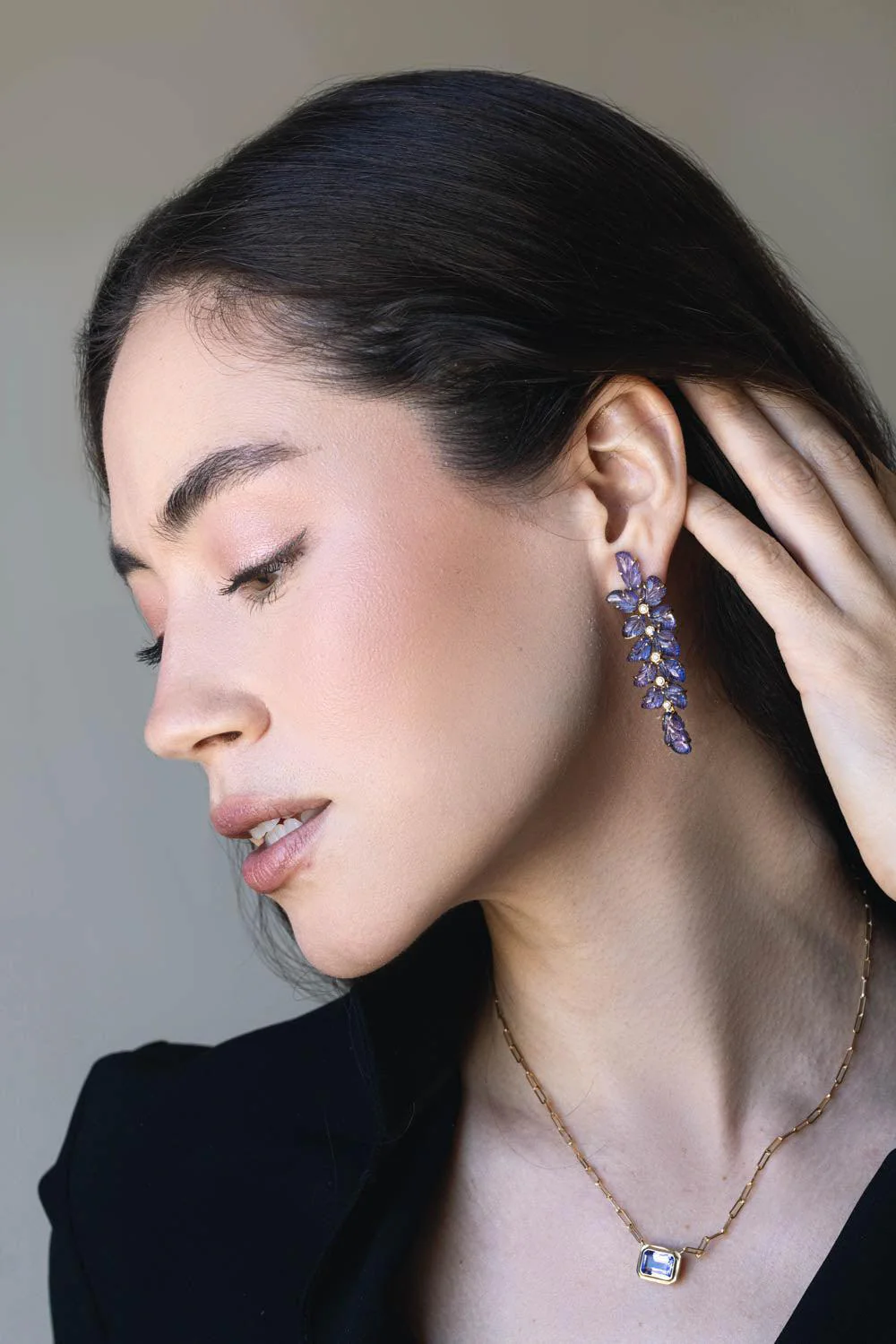G-One Carved Tanzanite Leaf Earrings - Image 3