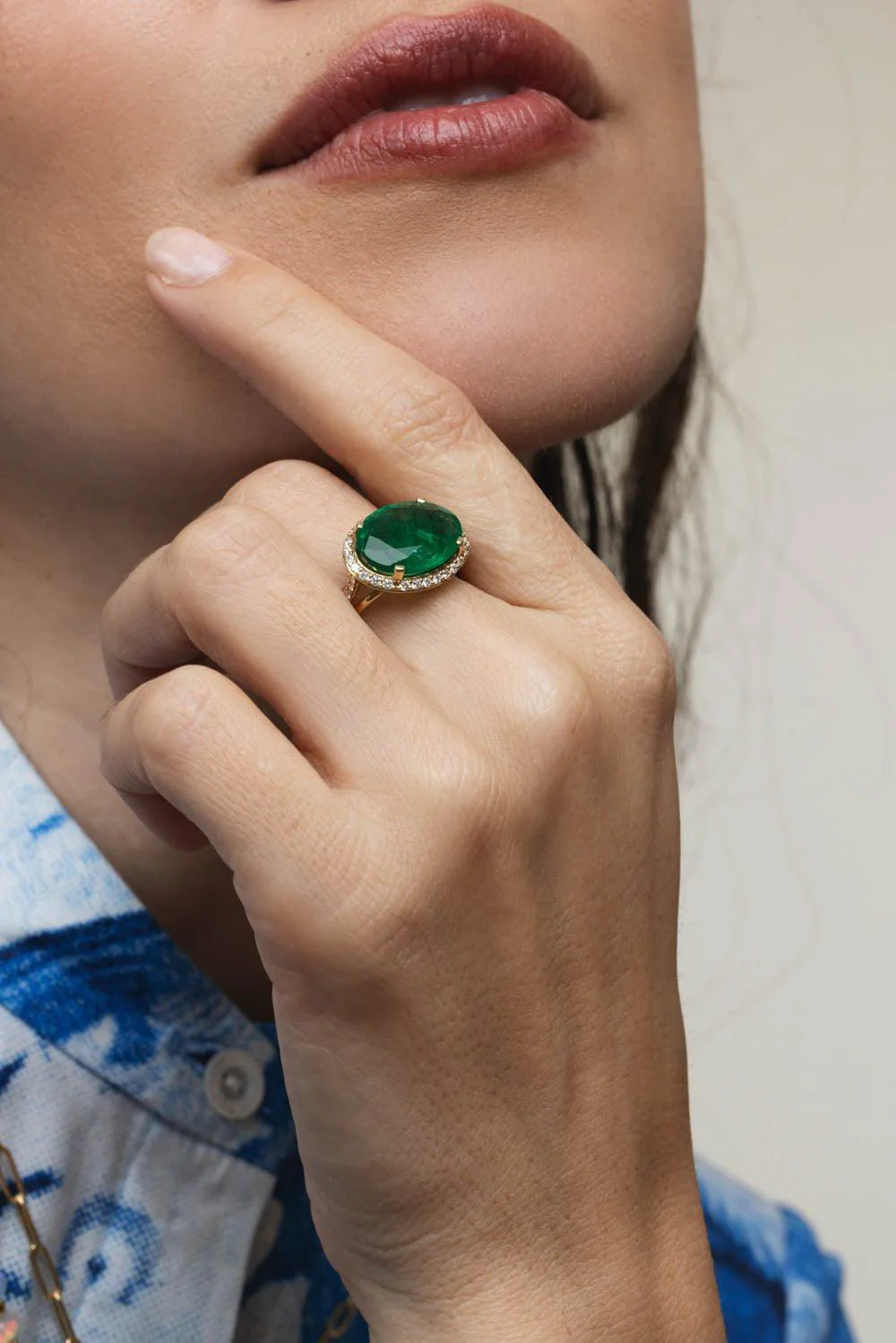 G-One Emerald Diamond Ring - Image 4