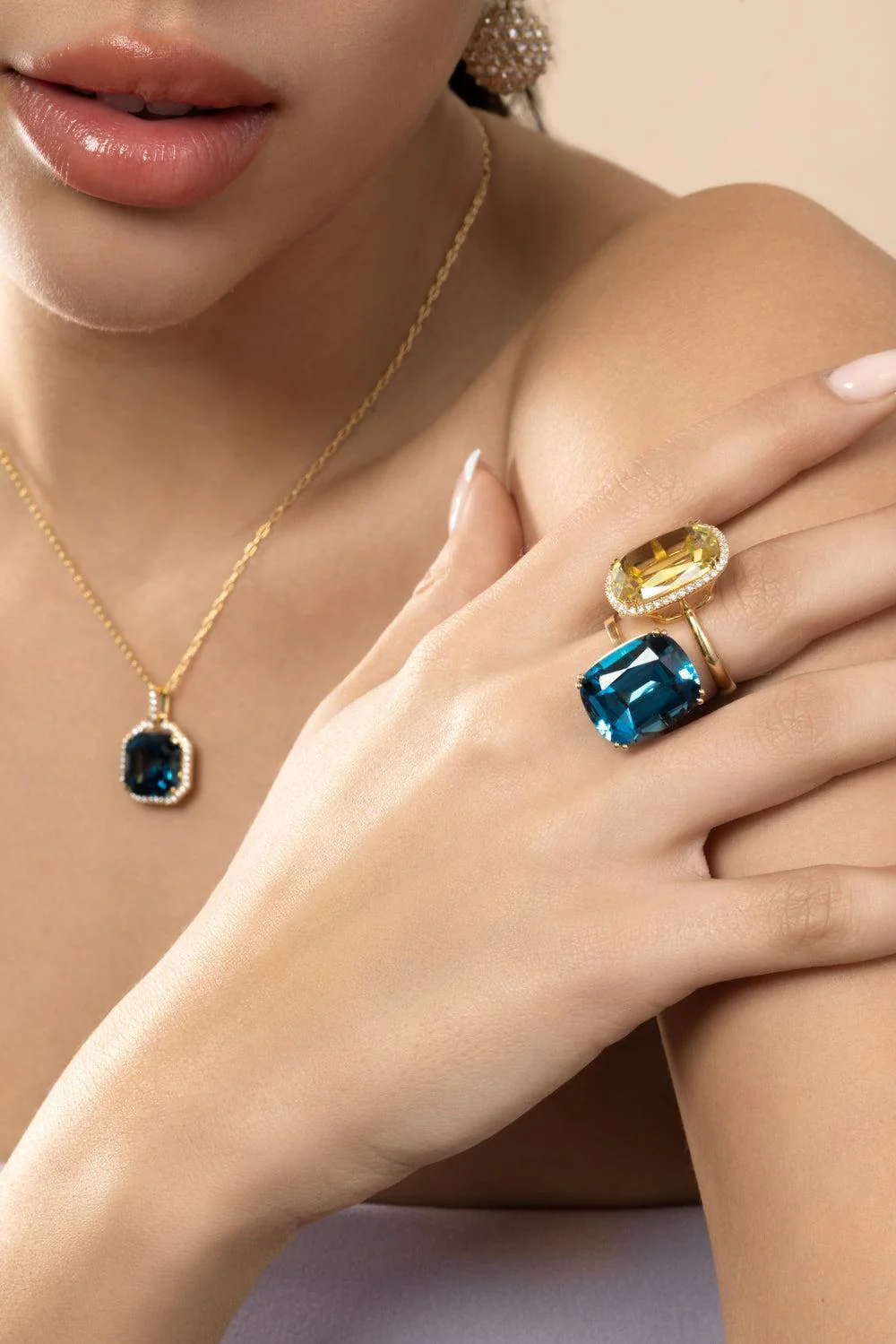 Lemon Quartz Cushion Gossip Ring - Image 3