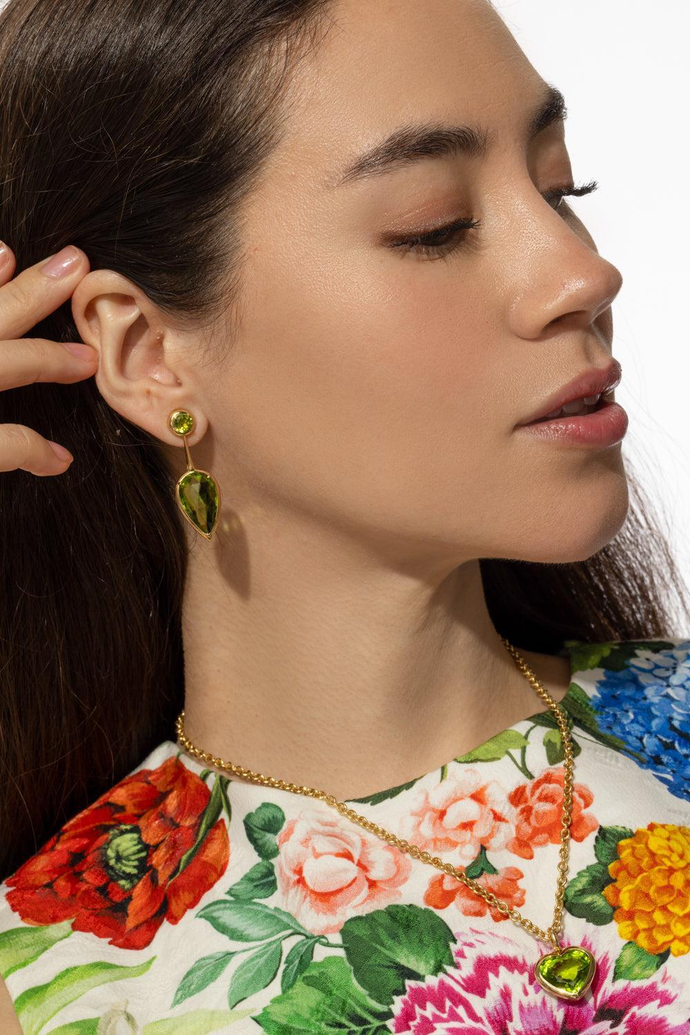 Peridot Briolett Bar G-One Earrings - Image 4