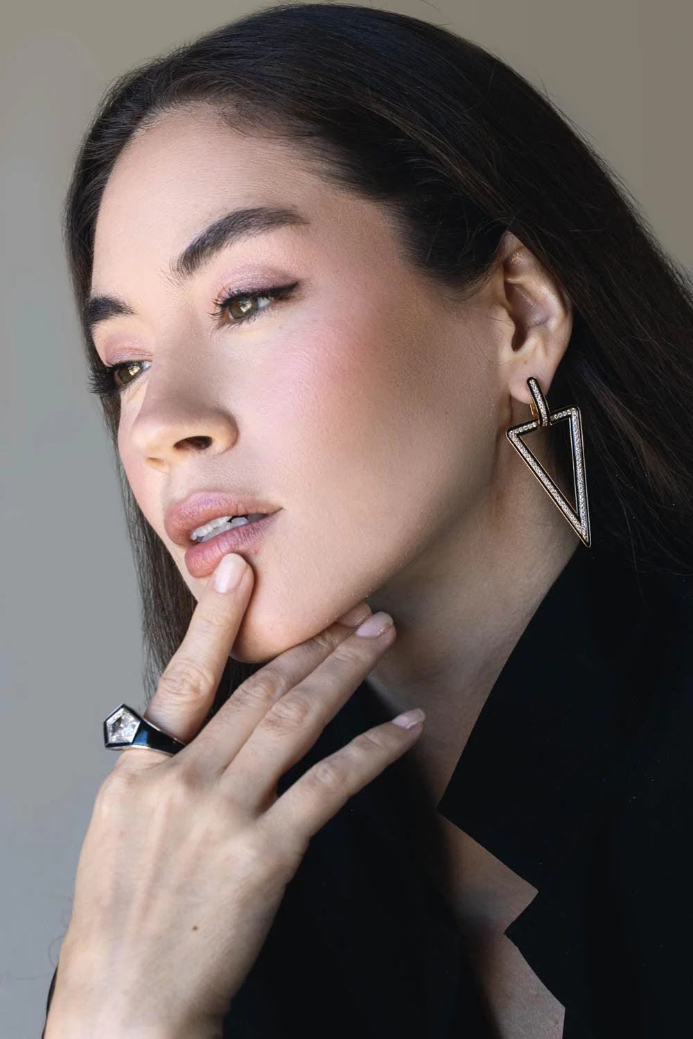 Queen Diamond Black Triangle Earrings - Image 3