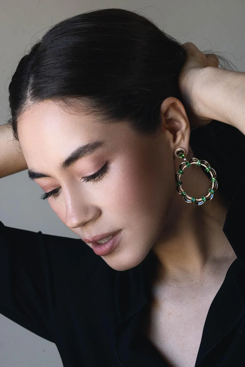 TSavorite Diamond Black Circle Earrings - Image 2