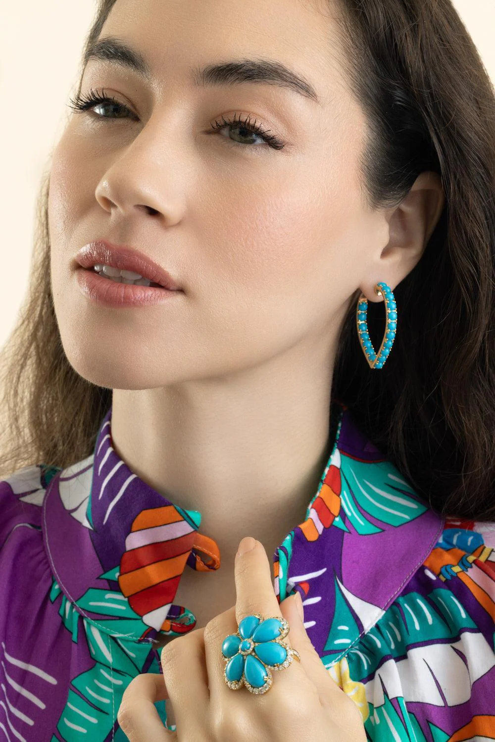 Turquoise Cabochon Heart Hoop Earrings - Image 4