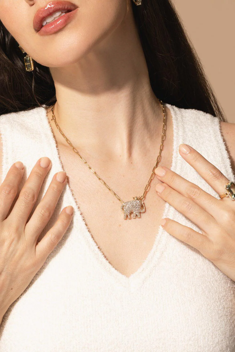 White Sapphire Elephant Pendant - Image 3