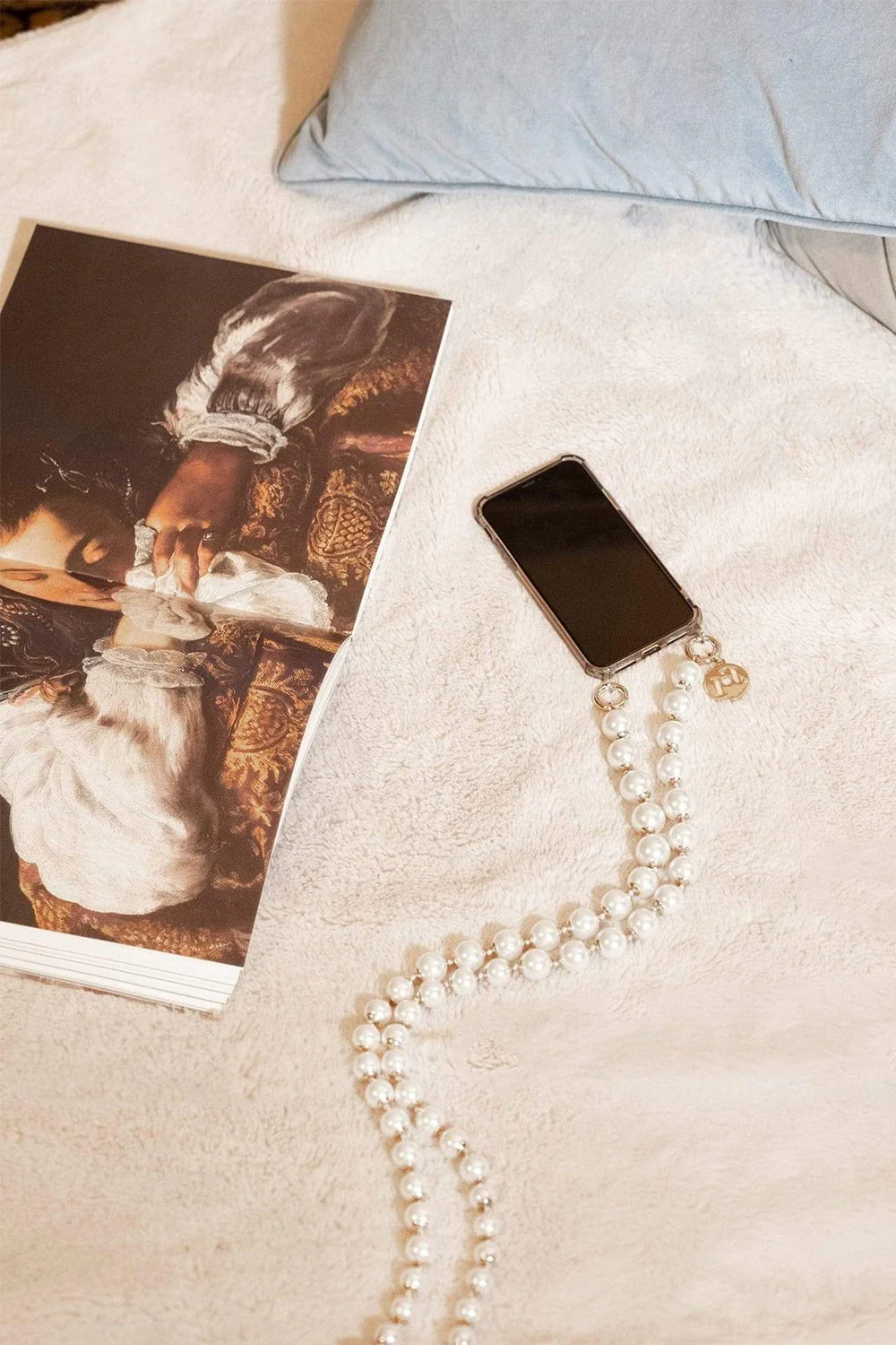 Hello Perla Phone Bag - Image 4