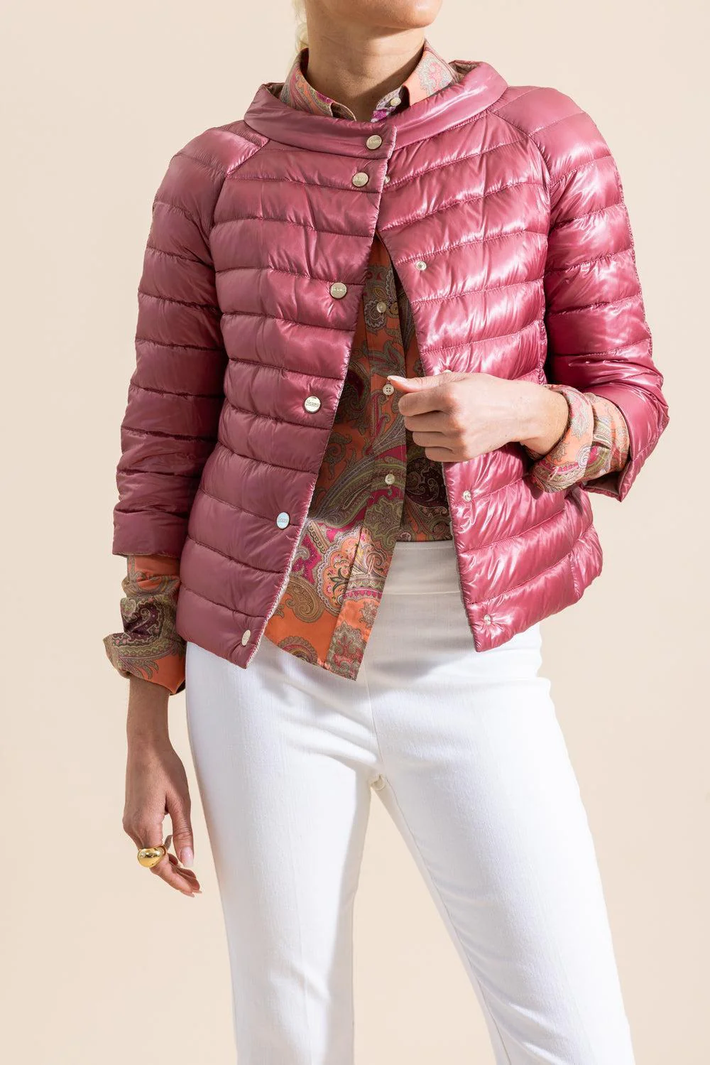 Three Quarter Ultralight Sleeve Reversible Jacket - Light Pink Raspberry - Image 2