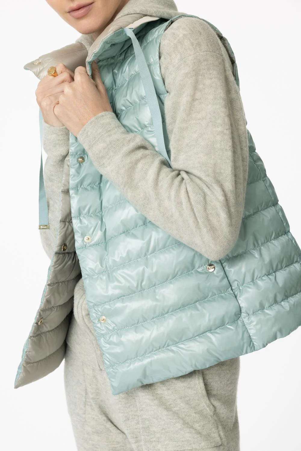 Ultralight Reversible Vest - Blue Champagne - Image 3