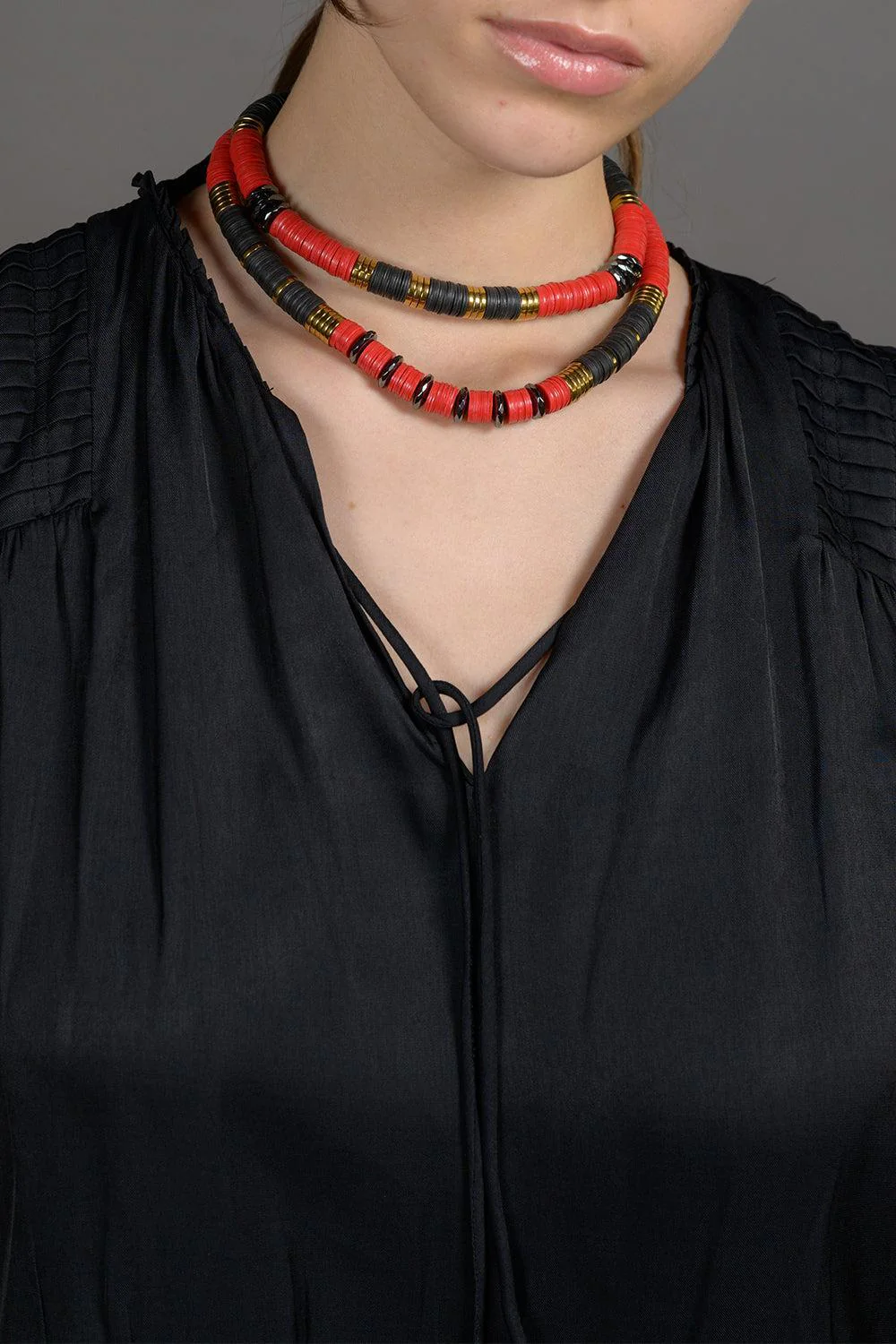 Black Red Rondelle Necklace - Image 4