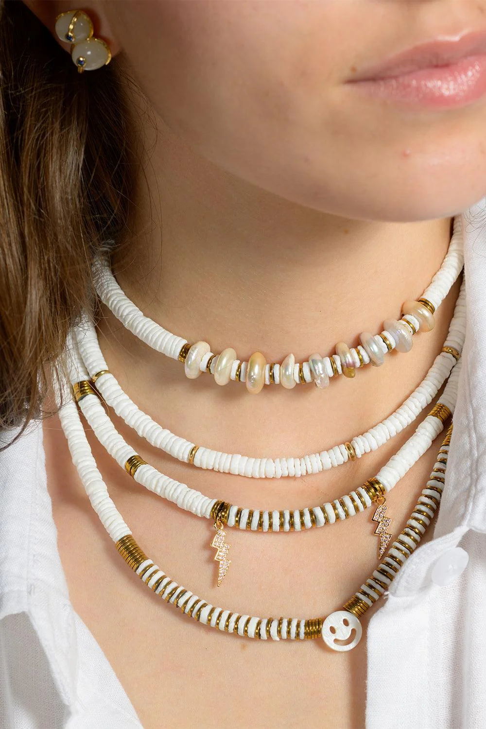 White Sea Shell Pearl Necklace - Image 2