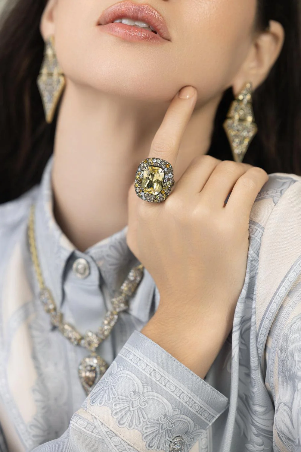 Multi Color Diamond Yellow Sapphire Ring - Image 5